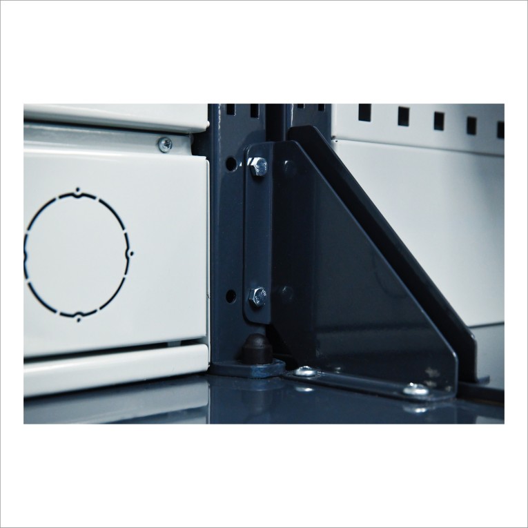 Верстак FBK 205.346 купить в Новосибирске Верстак FBK 205.346 купить в Новосибирске