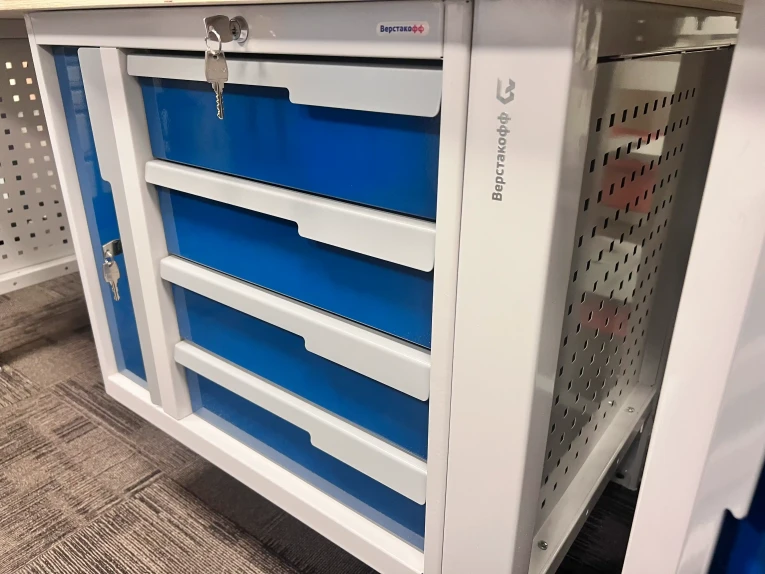 Верстак CTR 1832.S123.13-2 купить в Новосибирске Верстак CTR 1832.S123.13-2 купить в Новосибирске