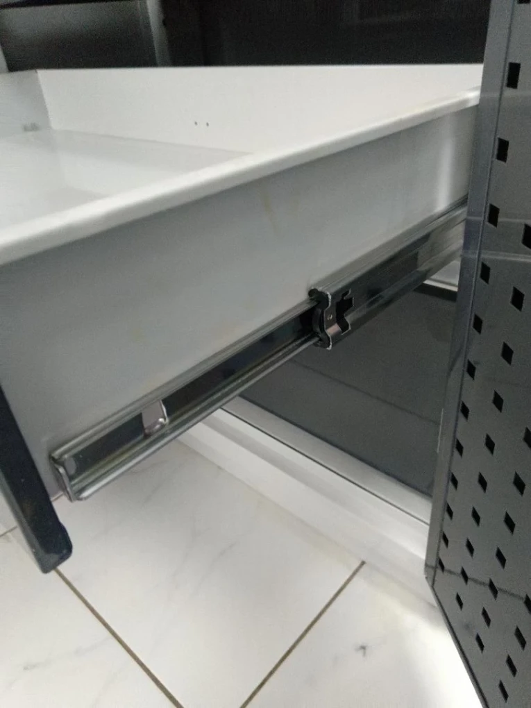 Шкаф инструментальный FBK 20 P.2S купить в Новосибирске Шкаф инструментальный FBK 20 P.2S купить в Новосибирске